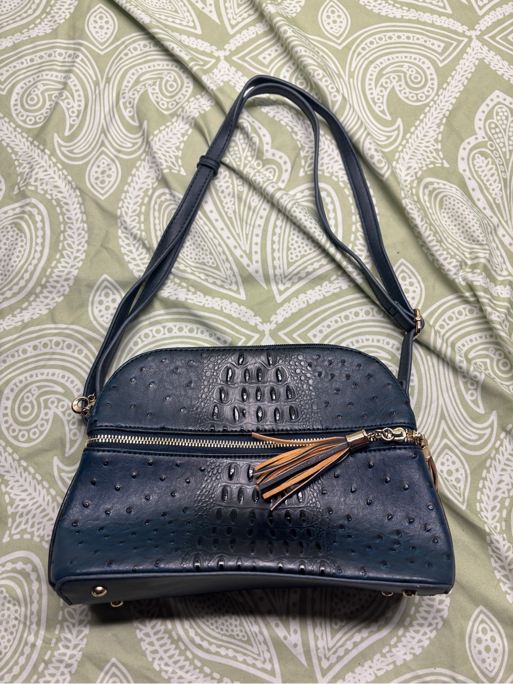 ✴️Navy Textured Leather Crossbody